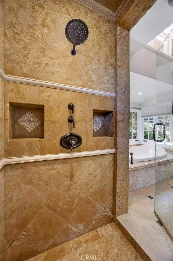 517 Emerald Bay Laguna Beach, CA 92651