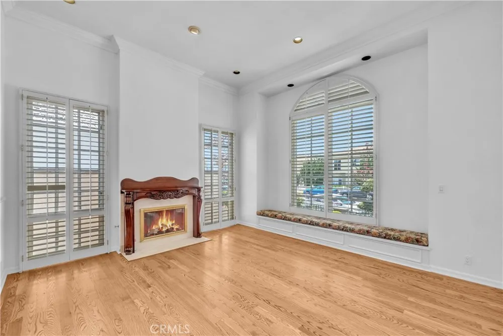236 Belmont Long Beach, CA 90803