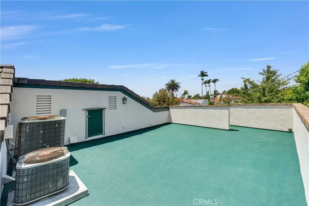 236 Belmont Long Beach, CA 90803