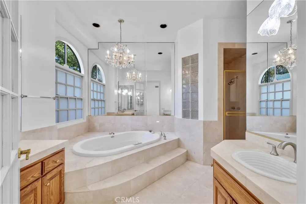 236 Belmont Long Beach, CA 90803