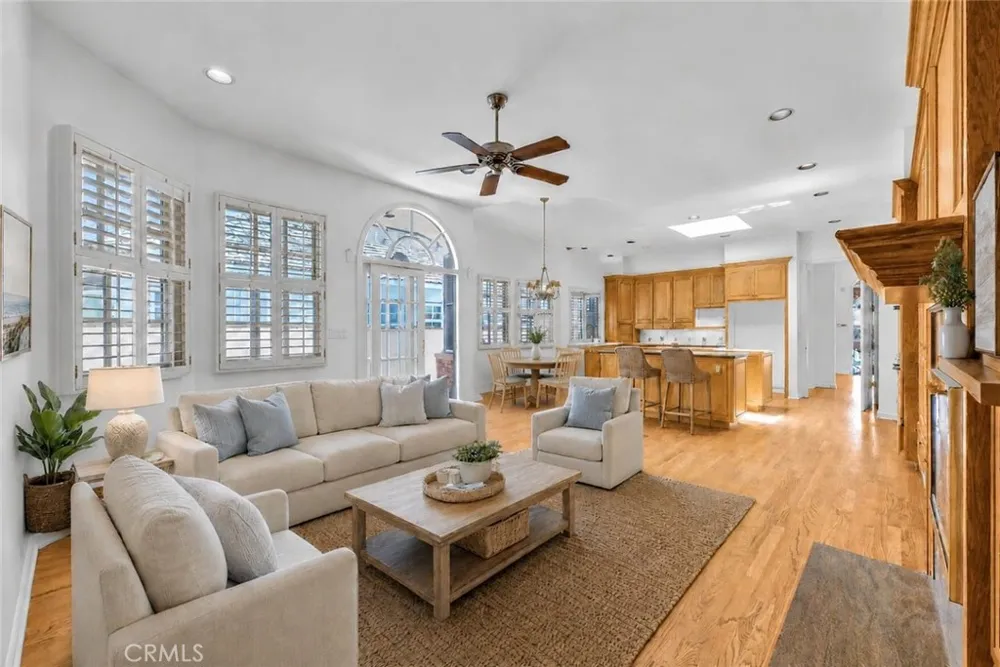 236 Belmont Long Beach, CA 90803