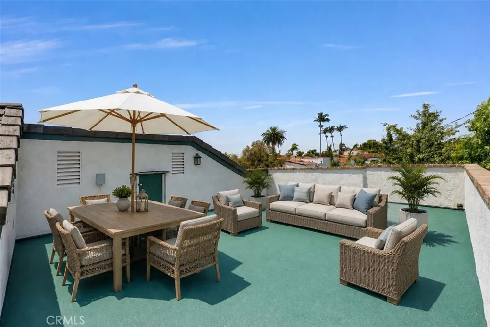 236 Belmont Long Beach, CA 90803