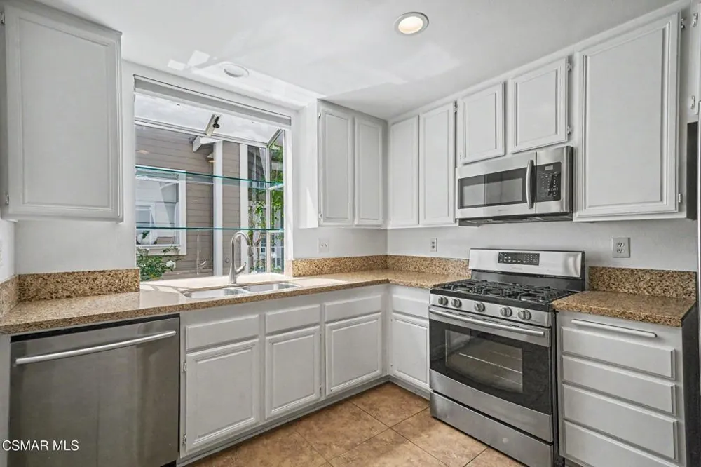 4258 Flintlock Lane Westlake Village, CA 91361