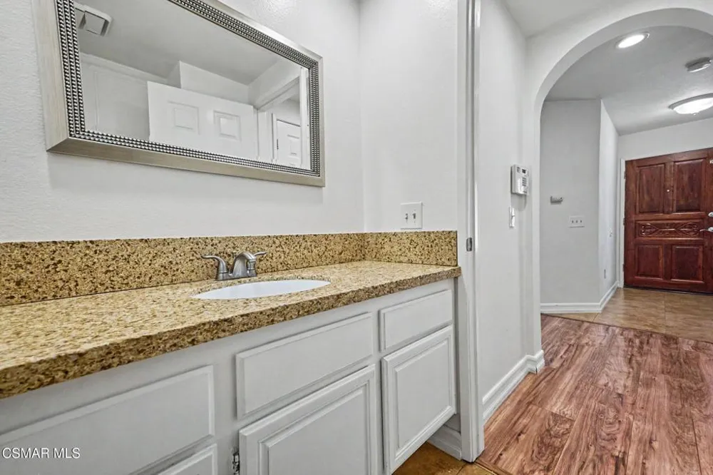 4258 Flintlock Lane Westlake Village, CA 91361