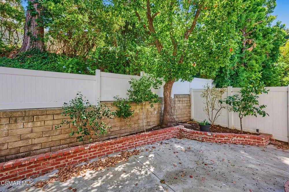4258 Flintlock Lane Westlake Village, CA 91361