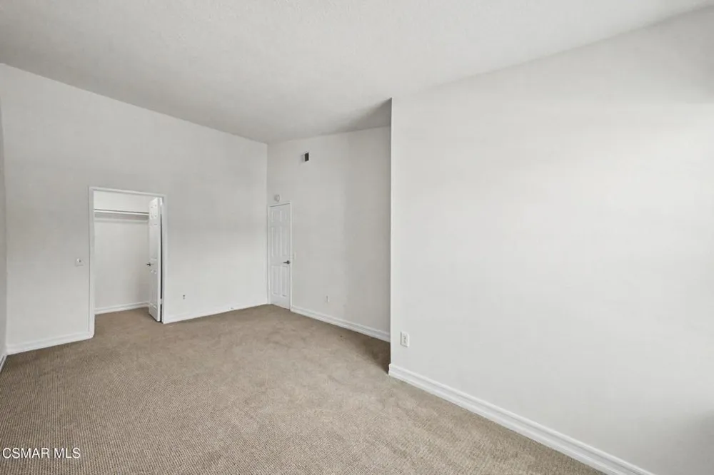 4258 Flintlock Lane Westlake Village, CA 91361