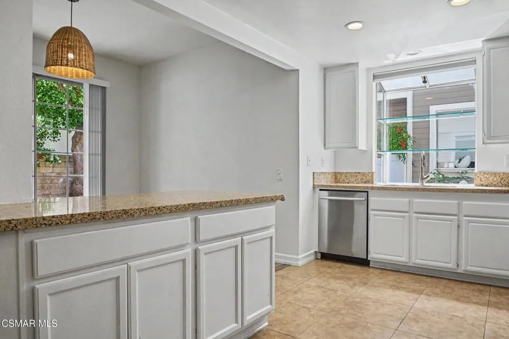 4258 Flintlock Lane Westlake Village, CA 91361