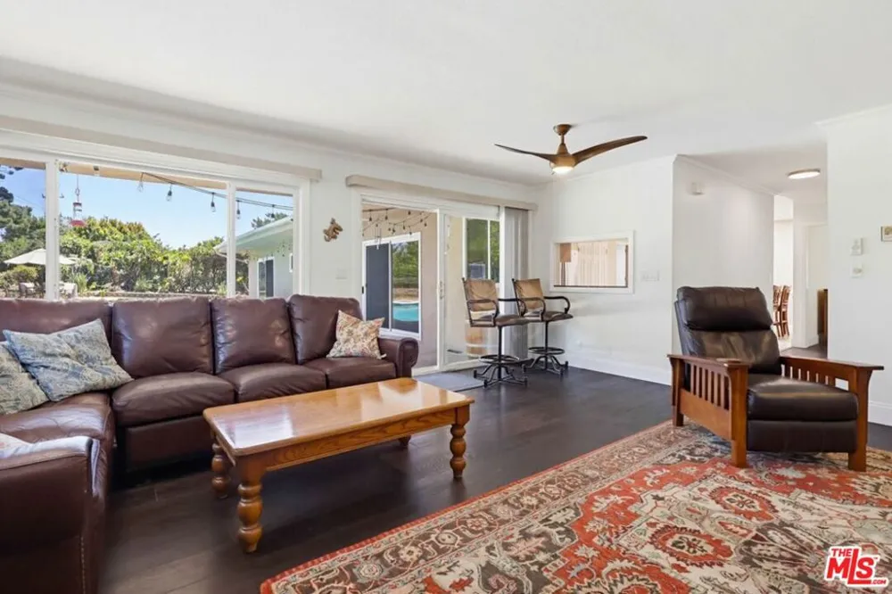 991 Montgomery Court Thousand Oaks, CA 91360
