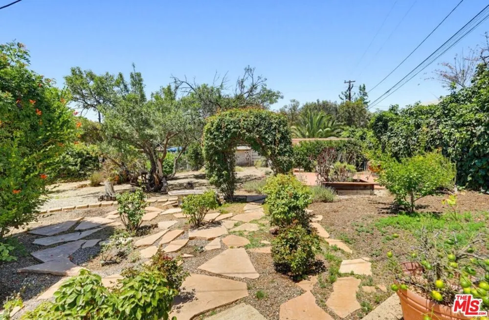 991 Montgomery Court Thousand Oaks, CA 91360
