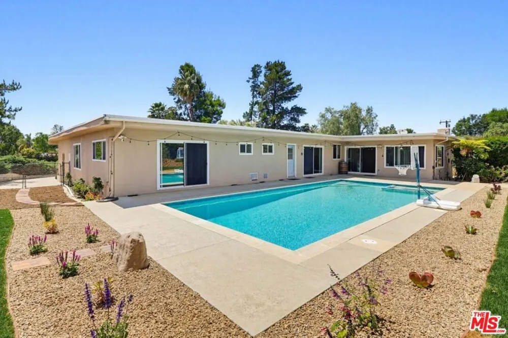 991 Montgomery Court Thousand Oaks, CA 91360