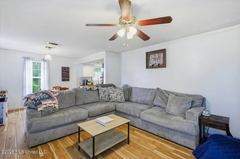 123 Southbreeze Road Magee, MS 39111