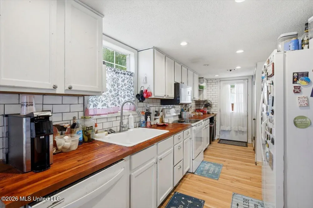 123 Southbreeze Road Magee, MS 39111