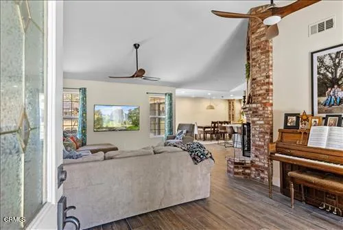 23781 Port Royal Court Tehachapi, CA 93561