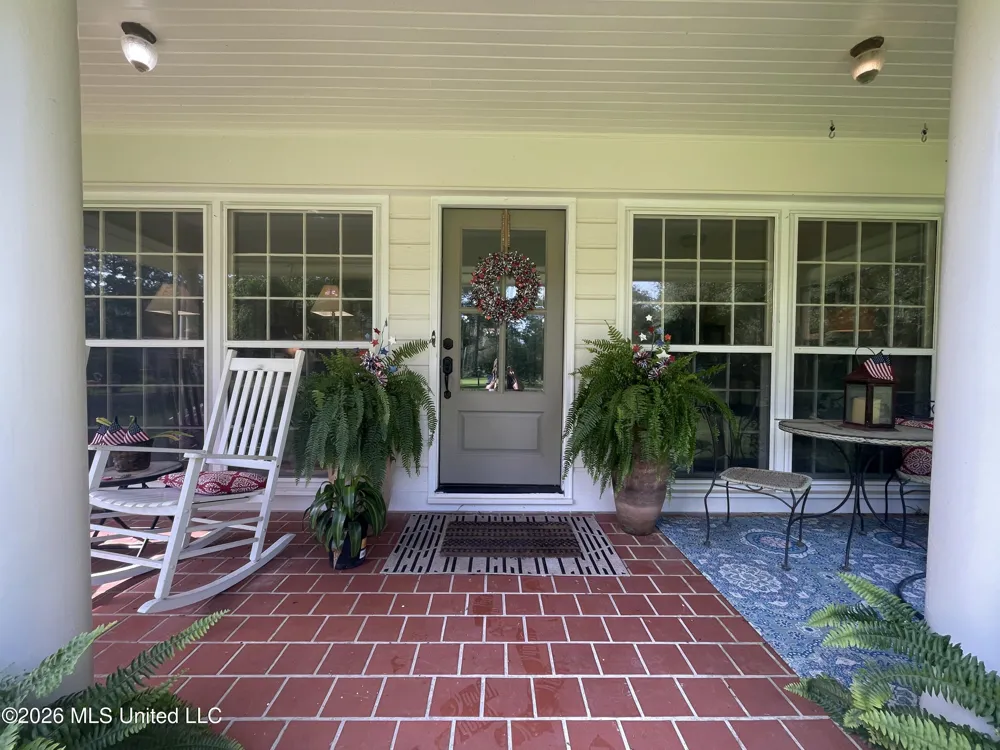 401 Pine Drive Brookhaven, MS 39601