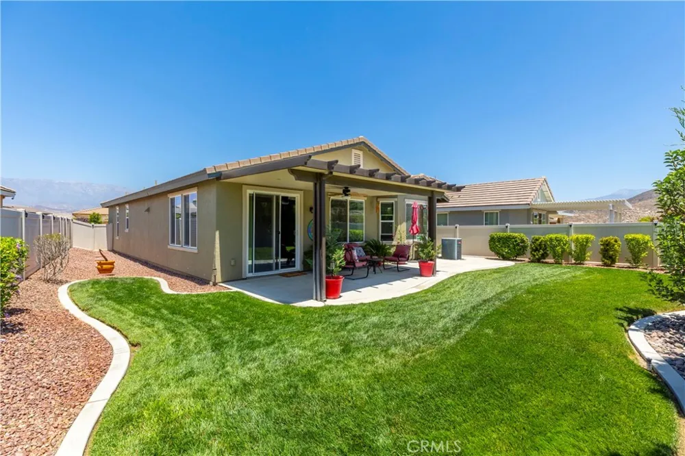 371 Song Bird Beaumont, CA 92223