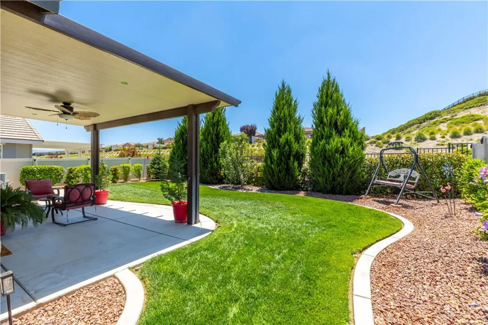 371 Song Bird Beaumont, CA 92223