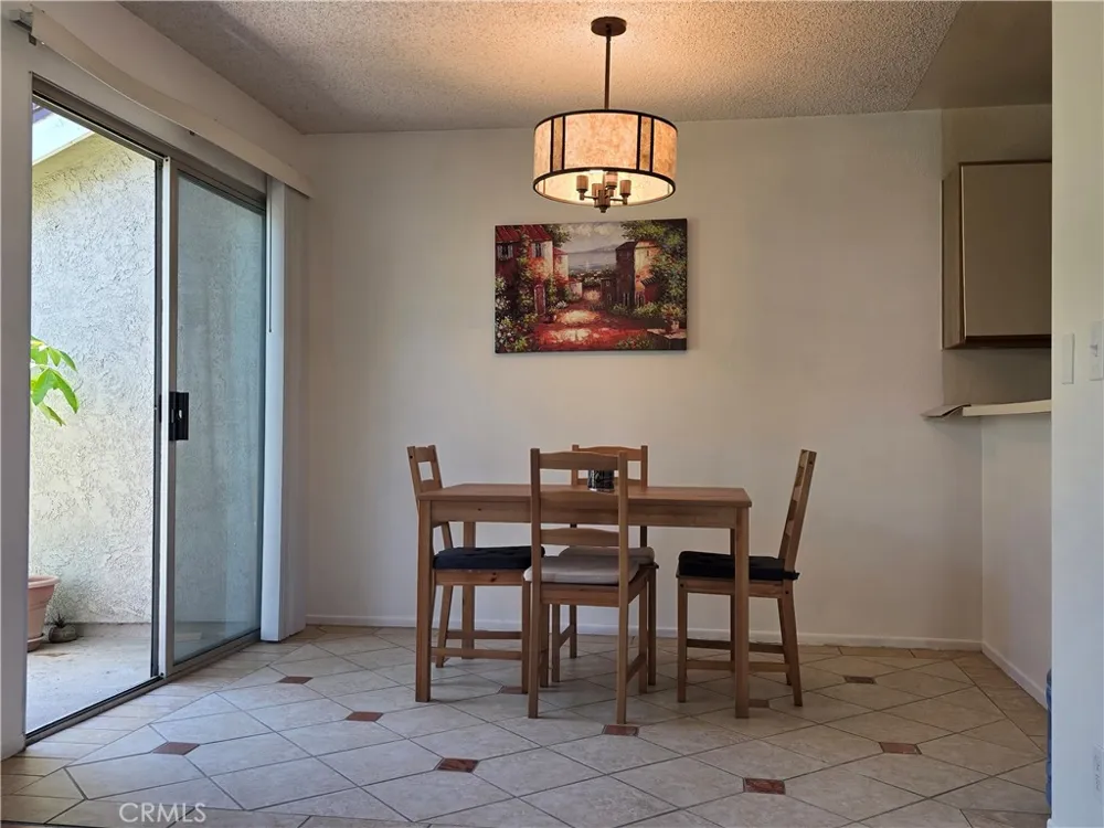 2410 Towne #63 Pomona, CA 91767