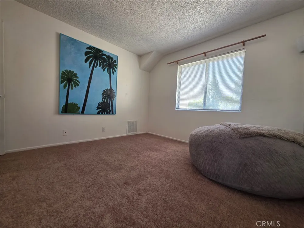 2410 Towne #63 Pomona, CA 91767