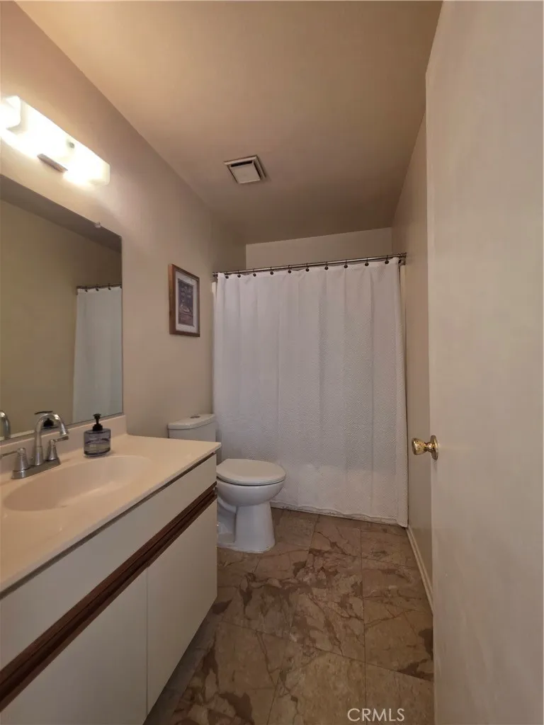 2410 Towne #63 Pomona, CA 91767