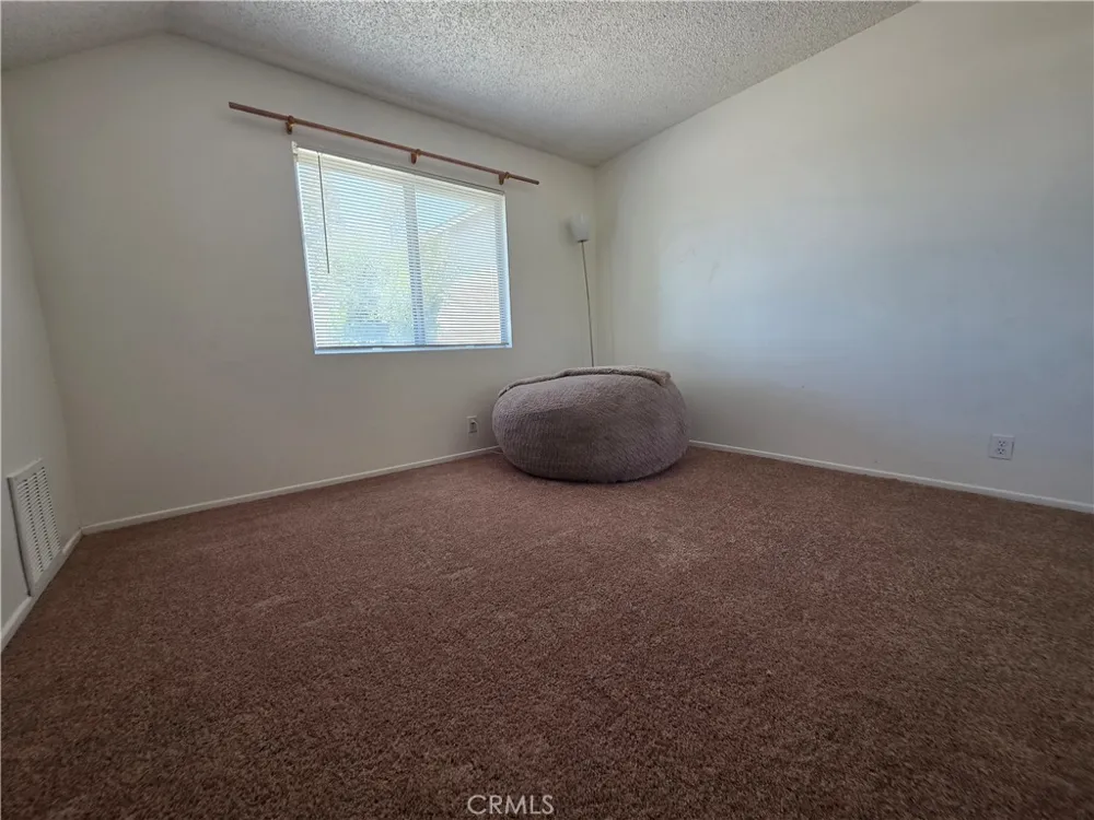 2410 Towne #63 Pomona, CA 91767