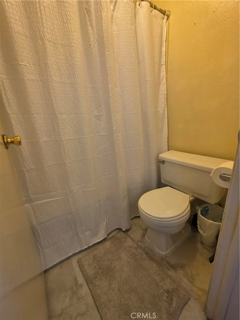 2410 Towne #63 Pomona, CA 91767