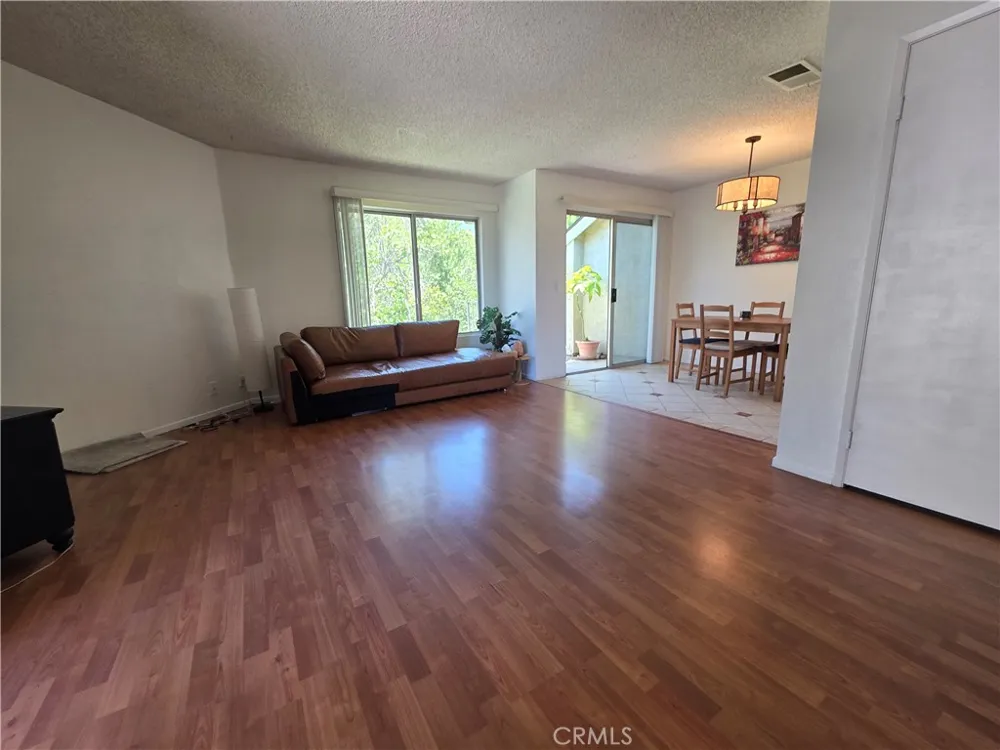 2410 Towne #63 Pomona, CA 91767