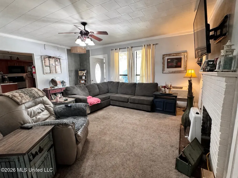 812 Watts Street Monticello, MS 39654