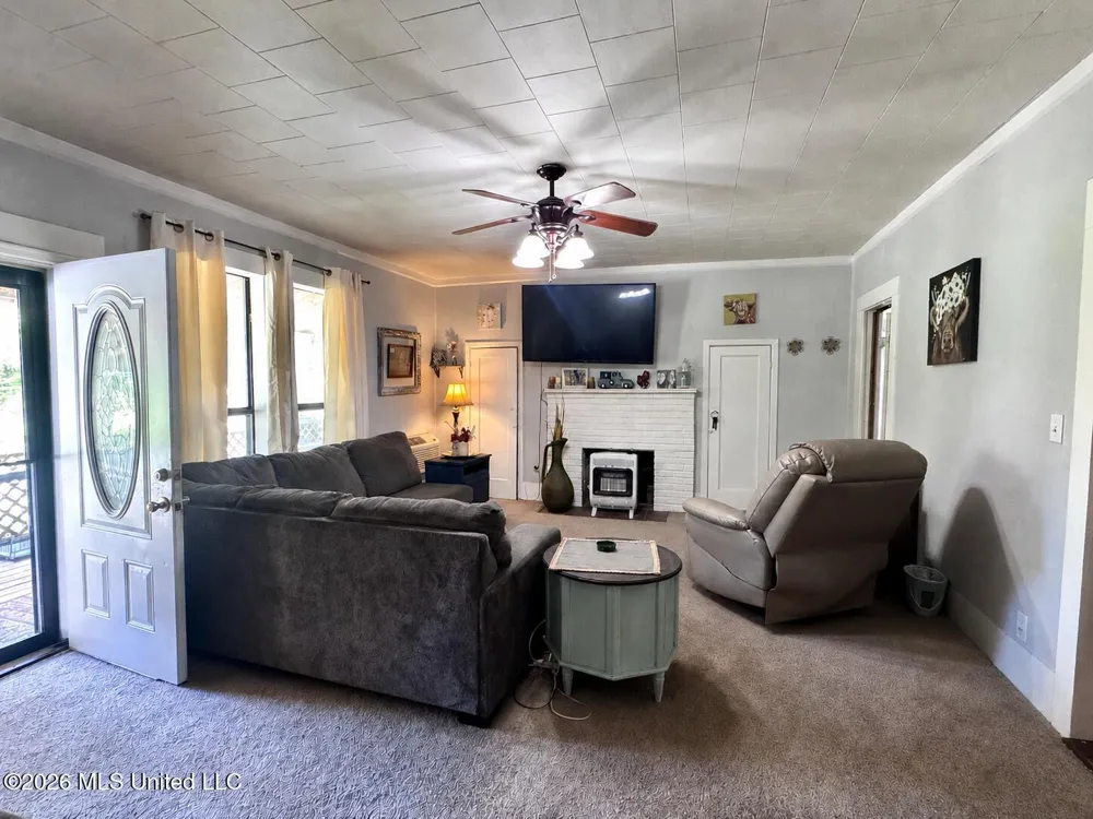 812 Watts Street Monticello, MS 39654