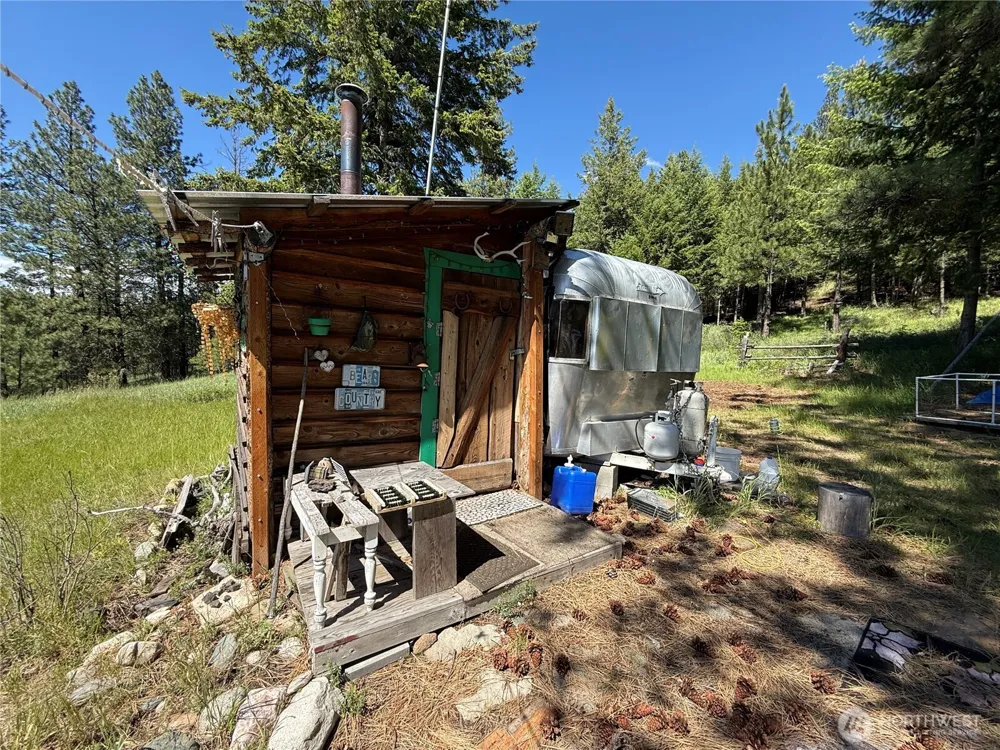 5 Hidden Spring Ranch Road Republic, WA 99166