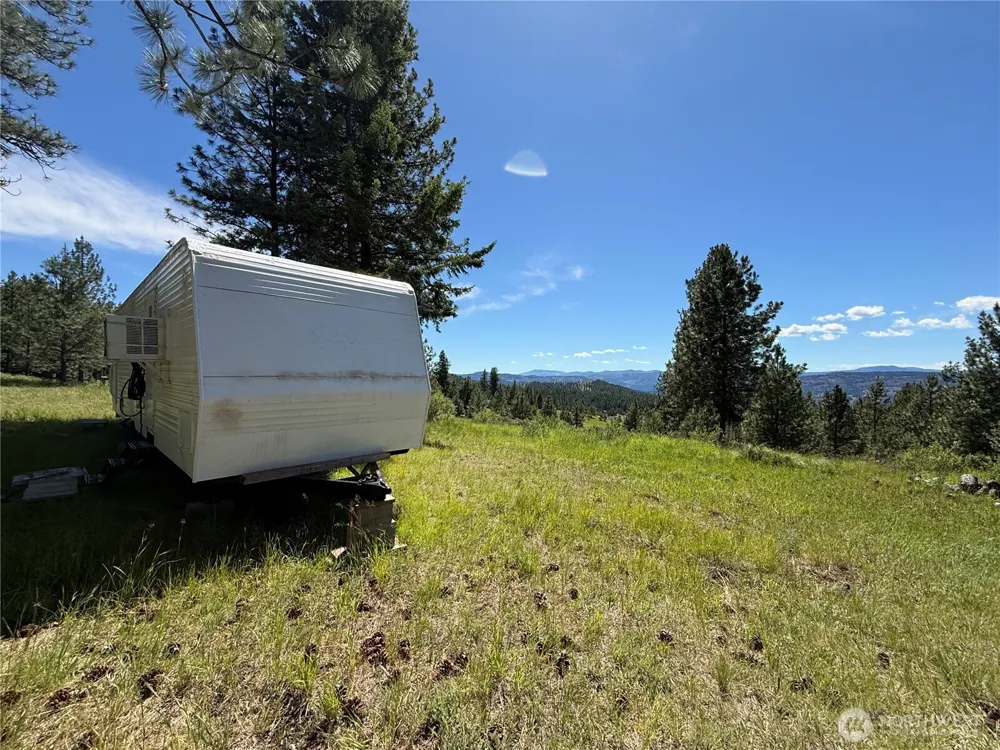 5 Hidden Spring Ranch Road Republic, WA 99166