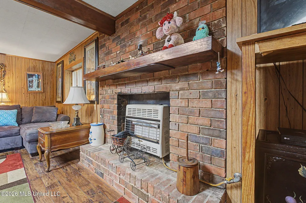 899 Snow Lake Drive Ashland, MS 38603