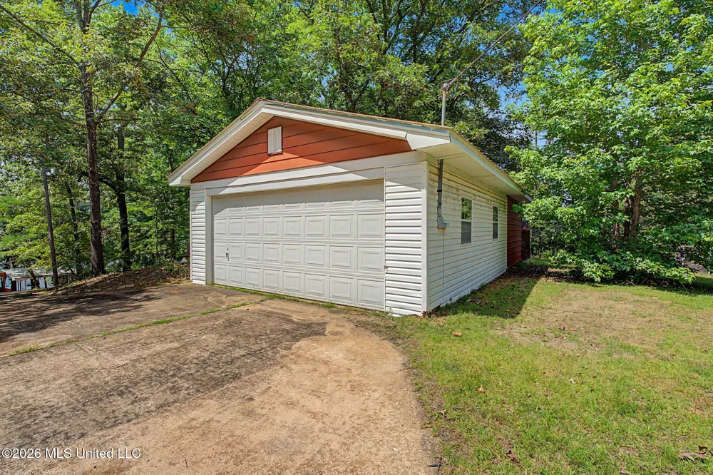 899 Snow Lake Drive Ashland, MS 38603
