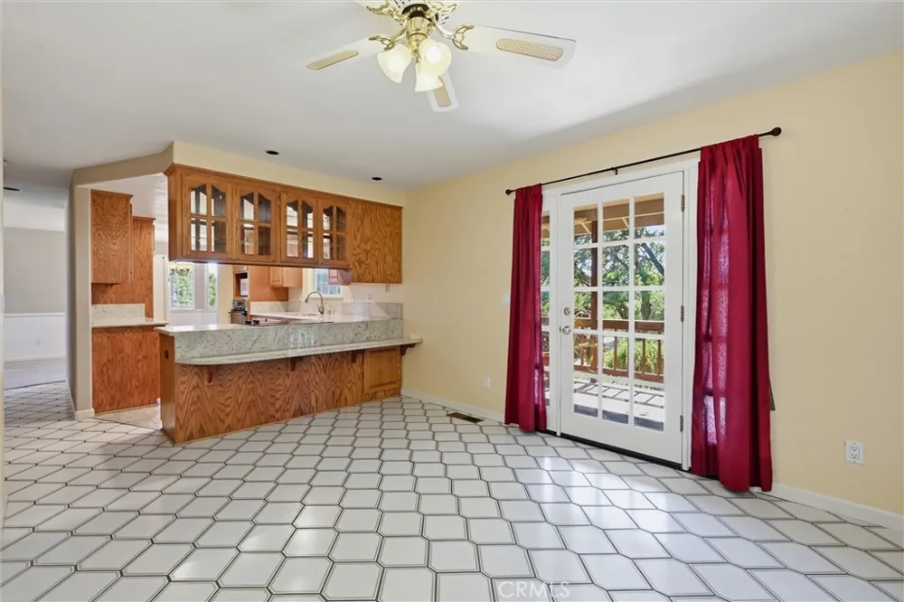18325 Pinnacle Court Hidden Valley Lake, CA 95467
