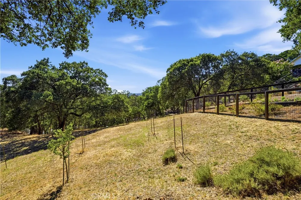 18325 Pinnacle Court Hidden Valley Lake, CA 95467