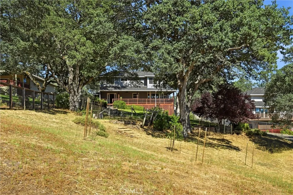 18325 Pinnacle Court Hidden Valley Lake, CA 95467