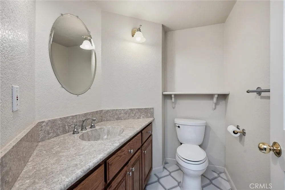 18325 Pinnacle Court Hidden Valley Lake, CA 95467
