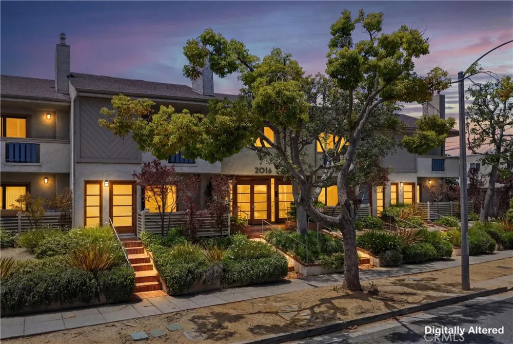 2016 Euclid Street #6 Santa Monica, CA 90405