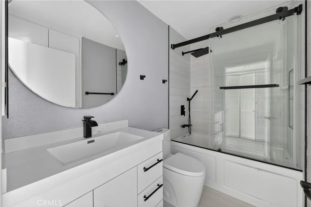 2016 Euclid Street #6 Santa Monica, CA 90405