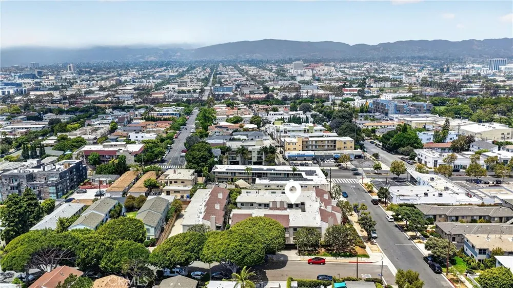 2016 Euclid Street #6 Santa Monica, CA 90405