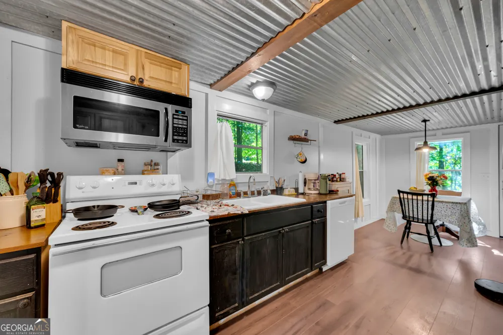 114 Lake Harbor TRL Martin, GA 30557
