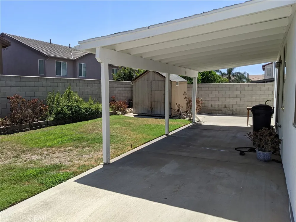 15559 Sharon Court Fontana, CA 92336