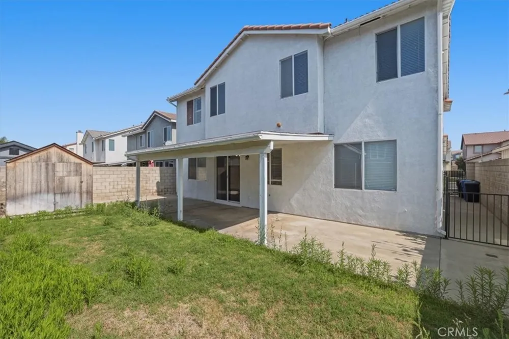 15559 Sharon Court Fontana, CA 92336