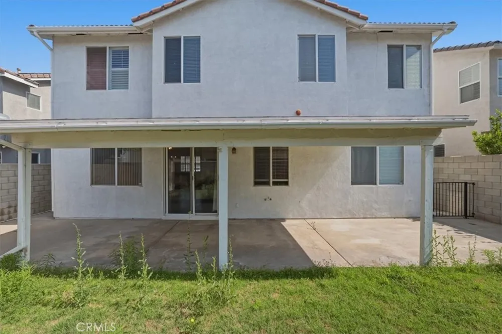 15559 Sharon Court Fontana, CA 92336