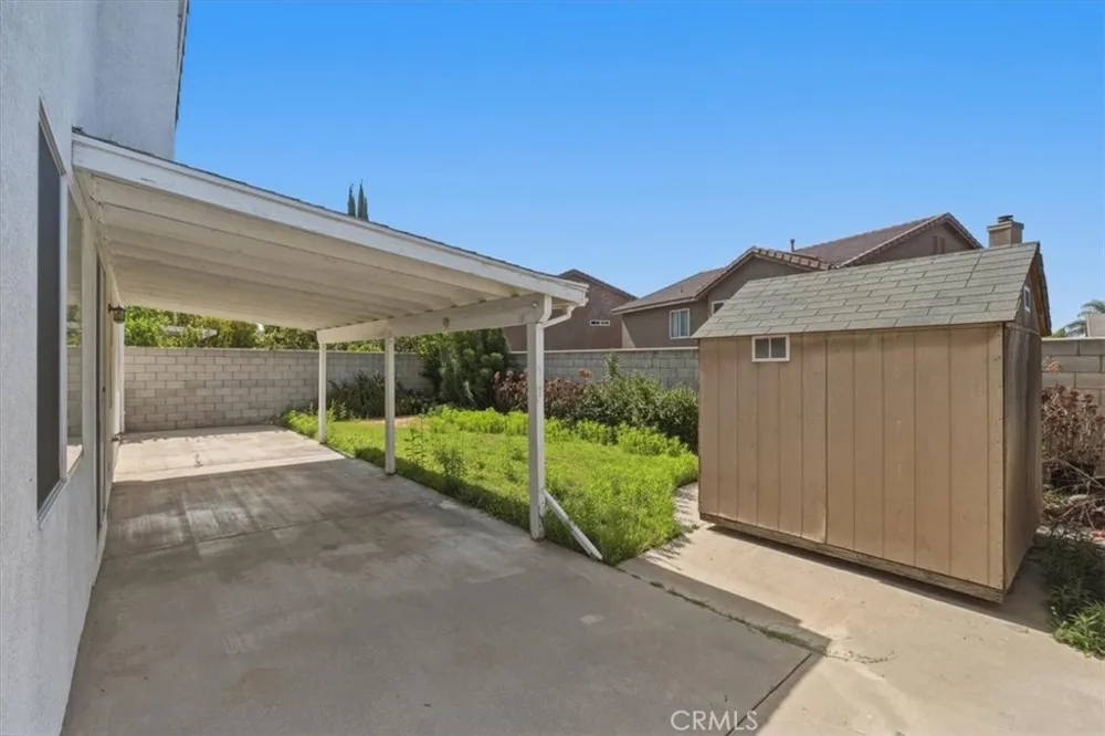 15559 Sharon Court Fontana, CA 92336