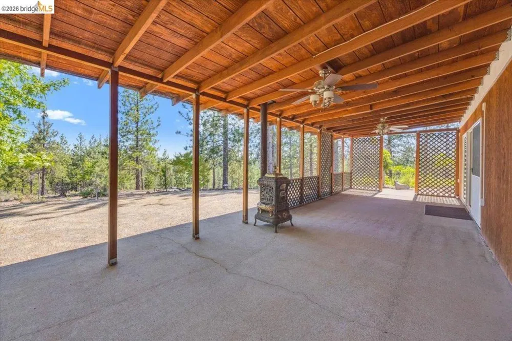 10421 Dexter Ln Coulterville, CA 95311
