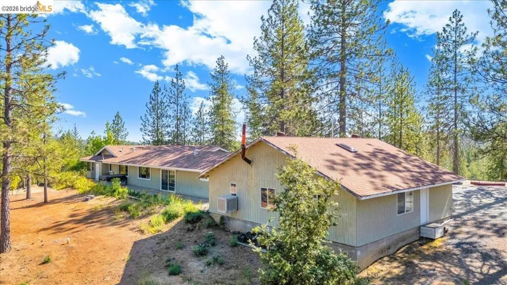 10421 Dexter Ln Coulterville, CA 95311