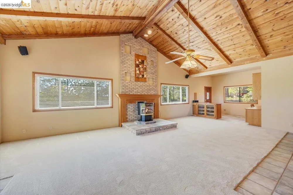 10421 Dexter Ln Coulterville, CA 95311