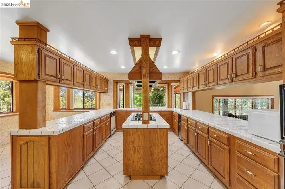 10421 Dexter Ln Coulterville, CA 95311
