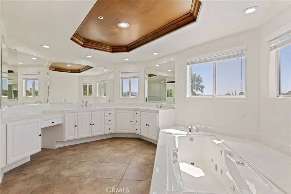 17830 Arvida Drive Granada Hills, CA 91344