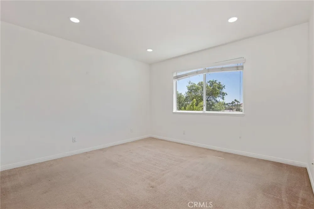 17830 Arvida Drive Granada Hills, CA 91344